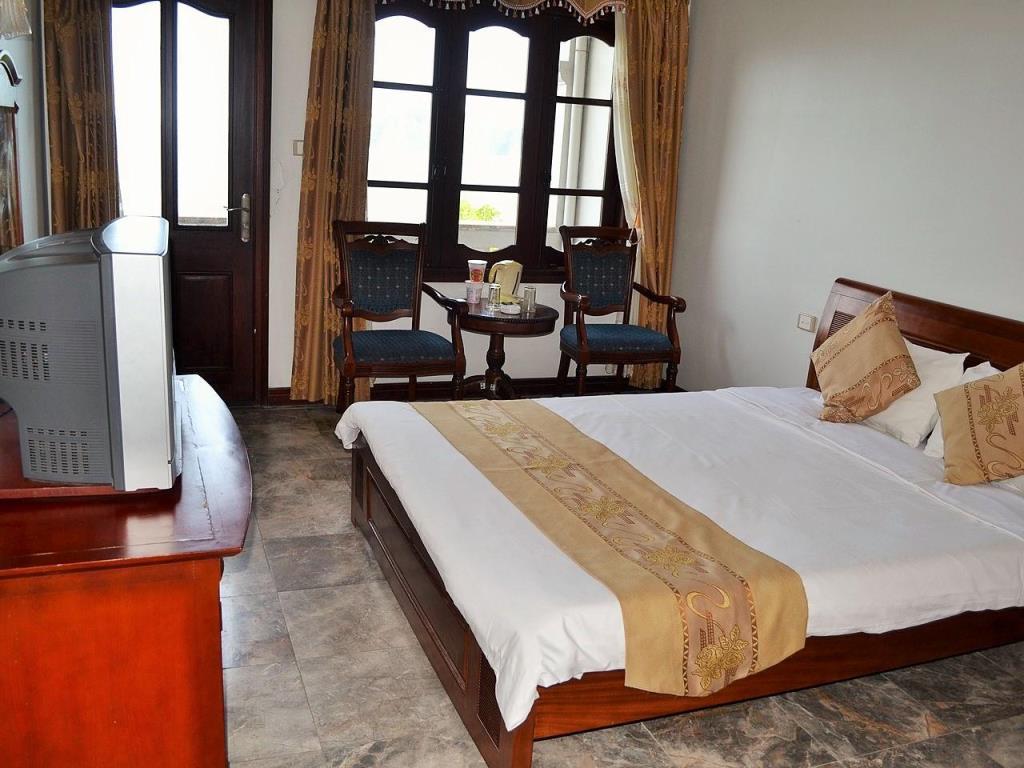 Hoa Binh Ha Long Hotel Экстерьер фото